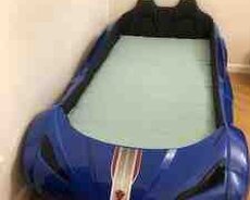 Avtomobil çarpayı Çilek