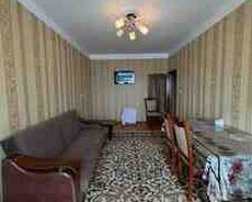 2-otaqlı mənzil kirayə verilir, 8-ci mkr., 70 m