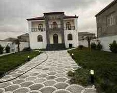 Həyət evi, Saray qəs