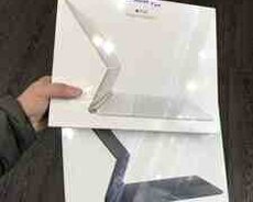 Apple iPad Pro 12.9-inch white magic keyboard