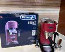 Qəhvədəmləyən Delonghi EC685 R