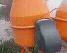 Beton qarışdıran aparat