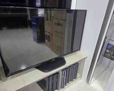 Televizor LG 42LN5700