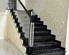 Şüşəli məhəccər