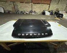 Land Rover Defender X Dynamic kapotu