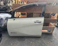 Nissan Note qapıları