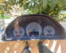 Mercedes W210 cihazlar paneli