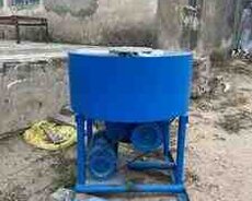 Beton qarışdıran 700L