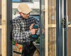 Plastik qapı,pəncərə izosistem təmiri