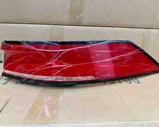 BYD stop işığı şüşəsi