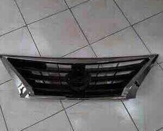 Nissan Sunny 2015 radiator barmaqlığı