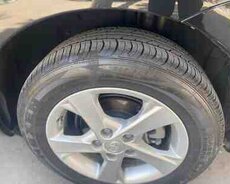 Toyota Corolla 2013 təkəri