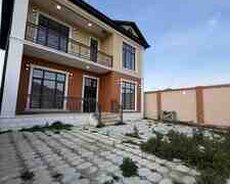 Həyət evi, Binə qəs