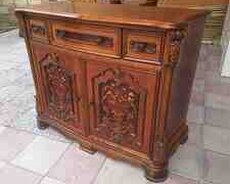 Televizor altlığı