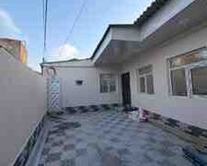 Həyət evi, Biləcəri qəs