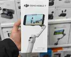 DJI Osmo Mobile 7