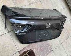 Honda İnsight 2018-2022 baqajı
