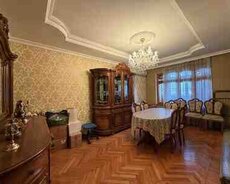 4-otaqlı mənzil, Bakıxanov qəs., 100 m