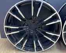 BMW 5 Series (F10), BMW 3 Series (F30) diskləri