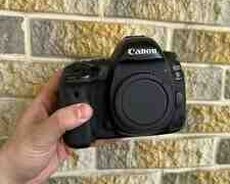 Fotoaparat Canon 5D Mark 4