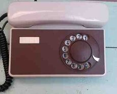Stasionar telefon Tesla