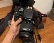 Canon EOS 600D +18-55mm Lens
