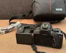 Canon 700D