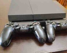 PlayStation 4 825GB və pultları
