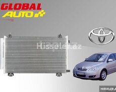 Toyota Corolla kondisioner radiatoru