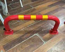 Parkinq yeri üçün metal qoruyucu maneə (barrier)