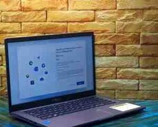 Asus Vivobook (Silver)