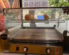 Hotdog bişirən