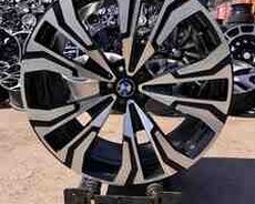 BMW X7 diskləri R22