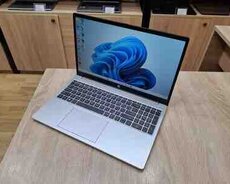 Noutbuk HP 250 G10 i5 1335U 16GB RAM 512GB SSD