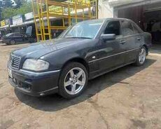 Mercedes təkəri 215, 50 R17