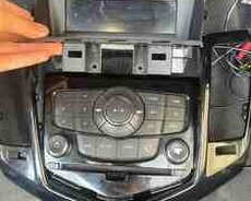 Chevrolet Cruze 2010-2015 monitoru
