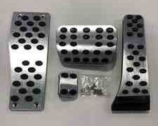 Mercedes-Benz pedal üzlükləri