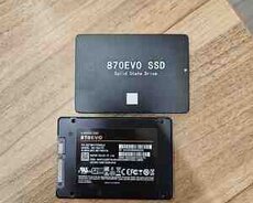 SSD - Solid State Drive