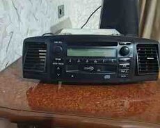 Toyota Corolla maqnitafonu