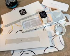 Apple Watch SE 3 Aluminum Starlight 44mm