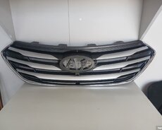 Hyundai Santa Fe 2017 radiator barmaqlığı kameralı