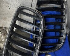 BMW X5 E53 radiator barmaqlığı
