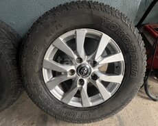 Toyota Land Cruiser təkərləri 285 60 18