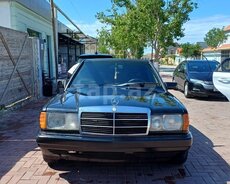 Mercedes 190, 1990 il