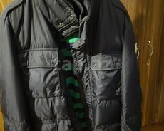 Gödəkçə Moncler
