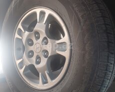 Mitsubishi Pajero təkəri