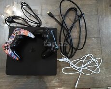 Sony PlayStation 4 Slim 1TB