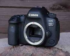 Canon EOS 6D Mark II body