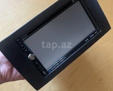 Avtomobil monitoru