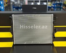 Porsche Cayenne 2011-2018 su radiatoru
